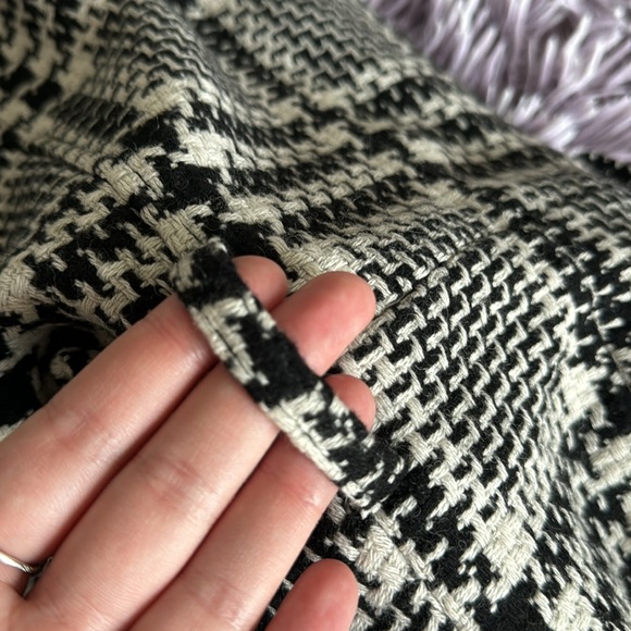 Wool trench coat - Picture 8 of 9